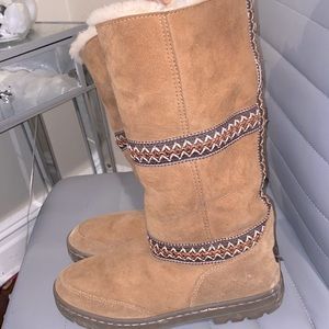 Native theme Ugg’s